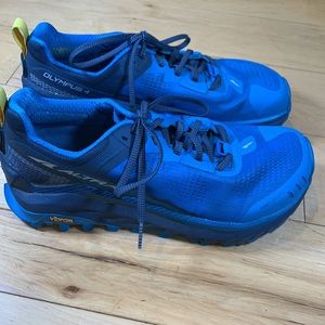 Altra Olympus 4.0 Trail Running shoes
